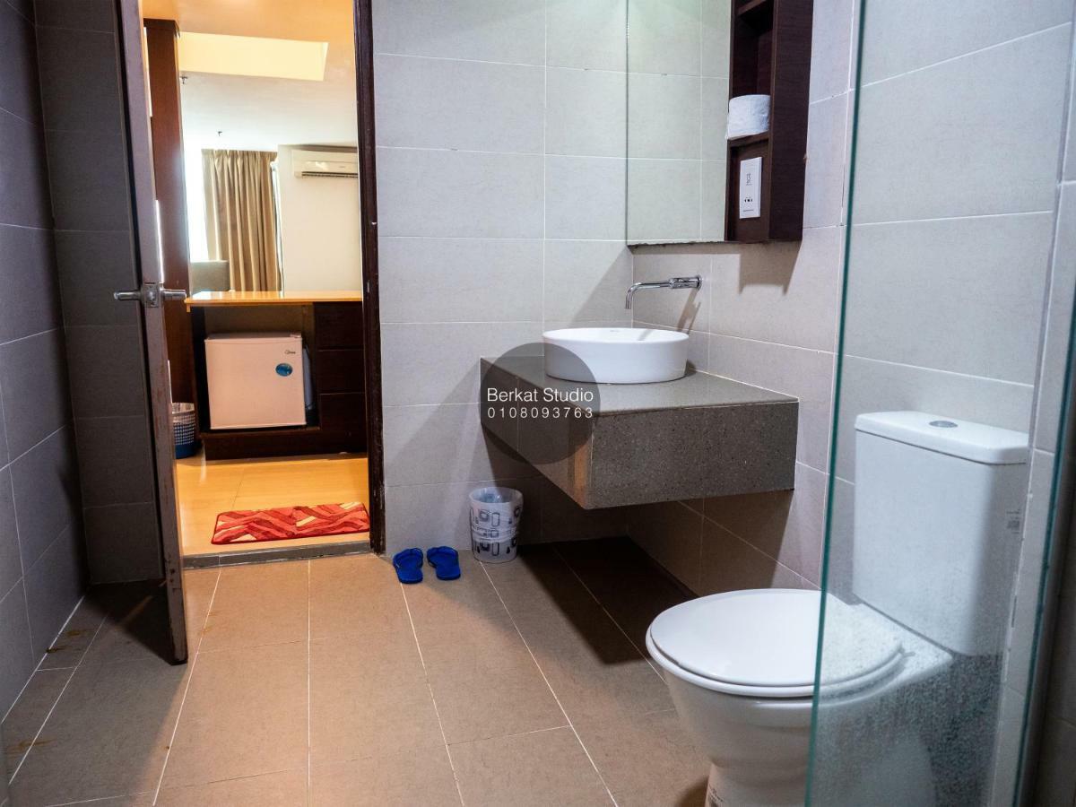 Hotel Berkat Studio Kota Bharu Exteriér fotografie